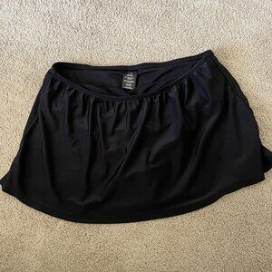 Catalina size 1X (16W) black skirted swim suit bottom!